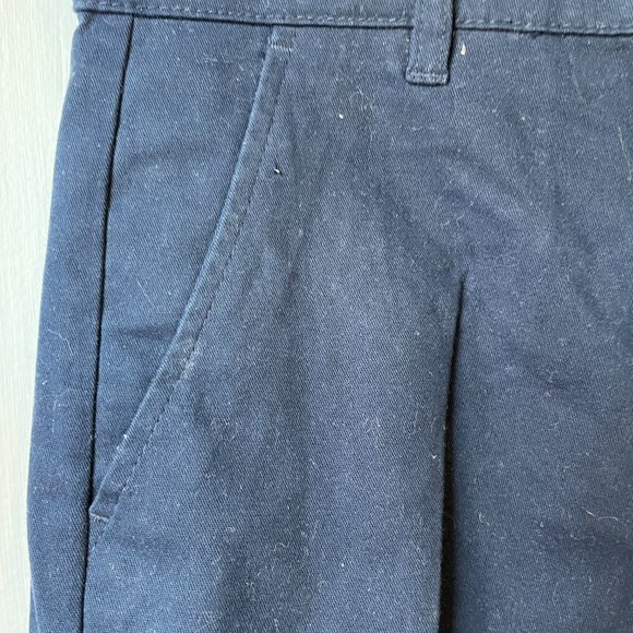 Old Navy Boys/Unisex Navy Chino Shorts Size 12 - Picture 2 of 5